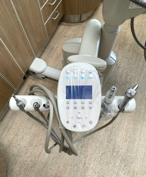 Adec Assistant Instrumentation Table Adec 541 Rear Dual Delivery & Assistant Table – Pre-Owned Dental Inc.