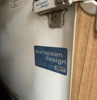 European Design 12'ok Cabinet